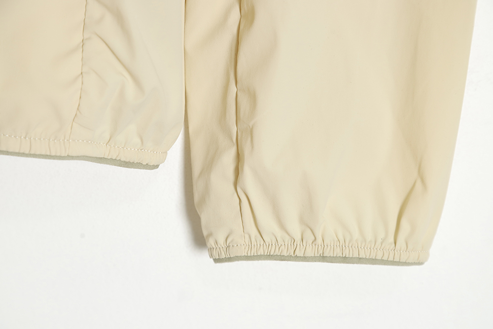 The North Face paneled sunscreen