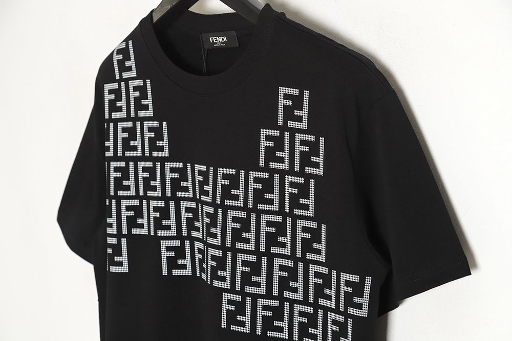 FENDI Logo grain print short sleeve TSK1
