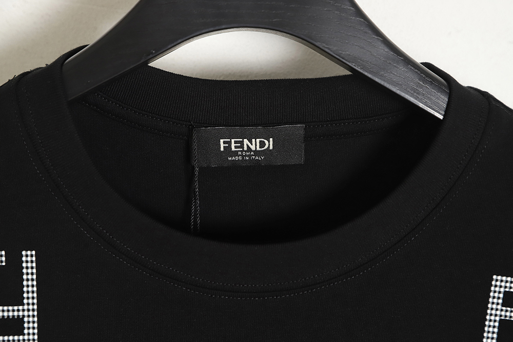 FENDI Logo grain print short sleeve TSK1