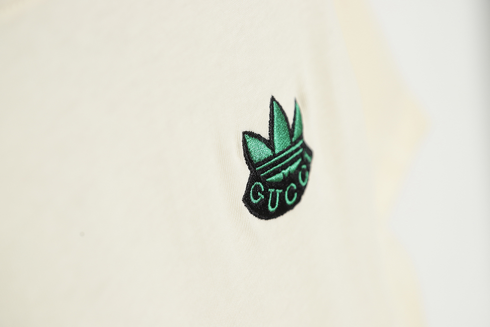 Gucci x Adidas Adidas joint 23SS clover embroidery short-sleeved T-shirt