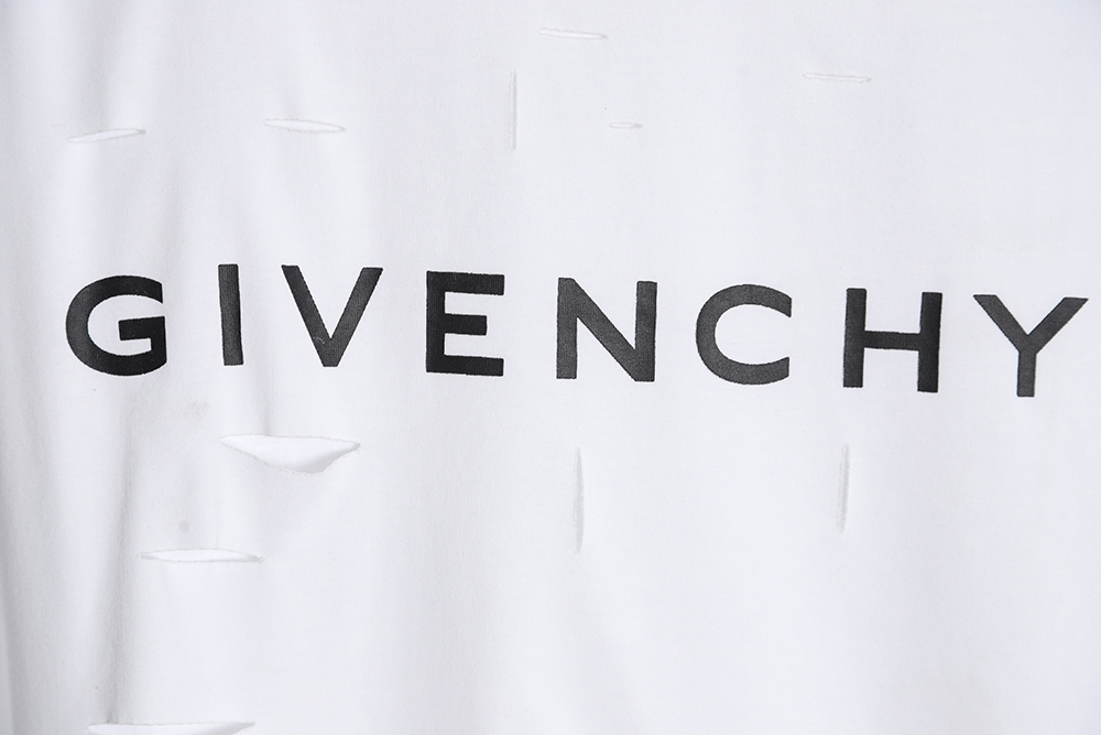 Givenchy 23SS big hole short-sleeved T-shirt
