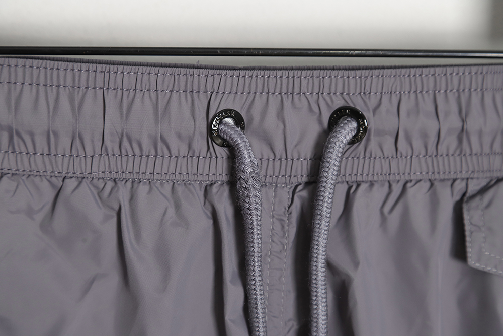 back pocket logo board shorts