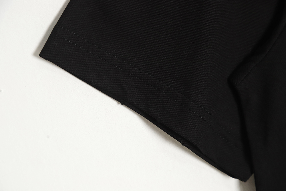 Prada 23SS appliqué short-sleeved T-shirt TSK1