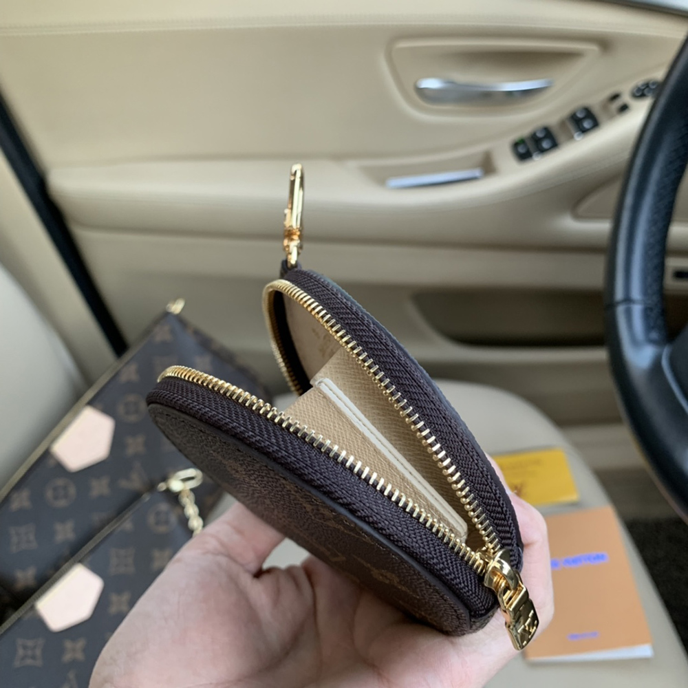 Louis Vuitton Bags M44813 24*16*6cm