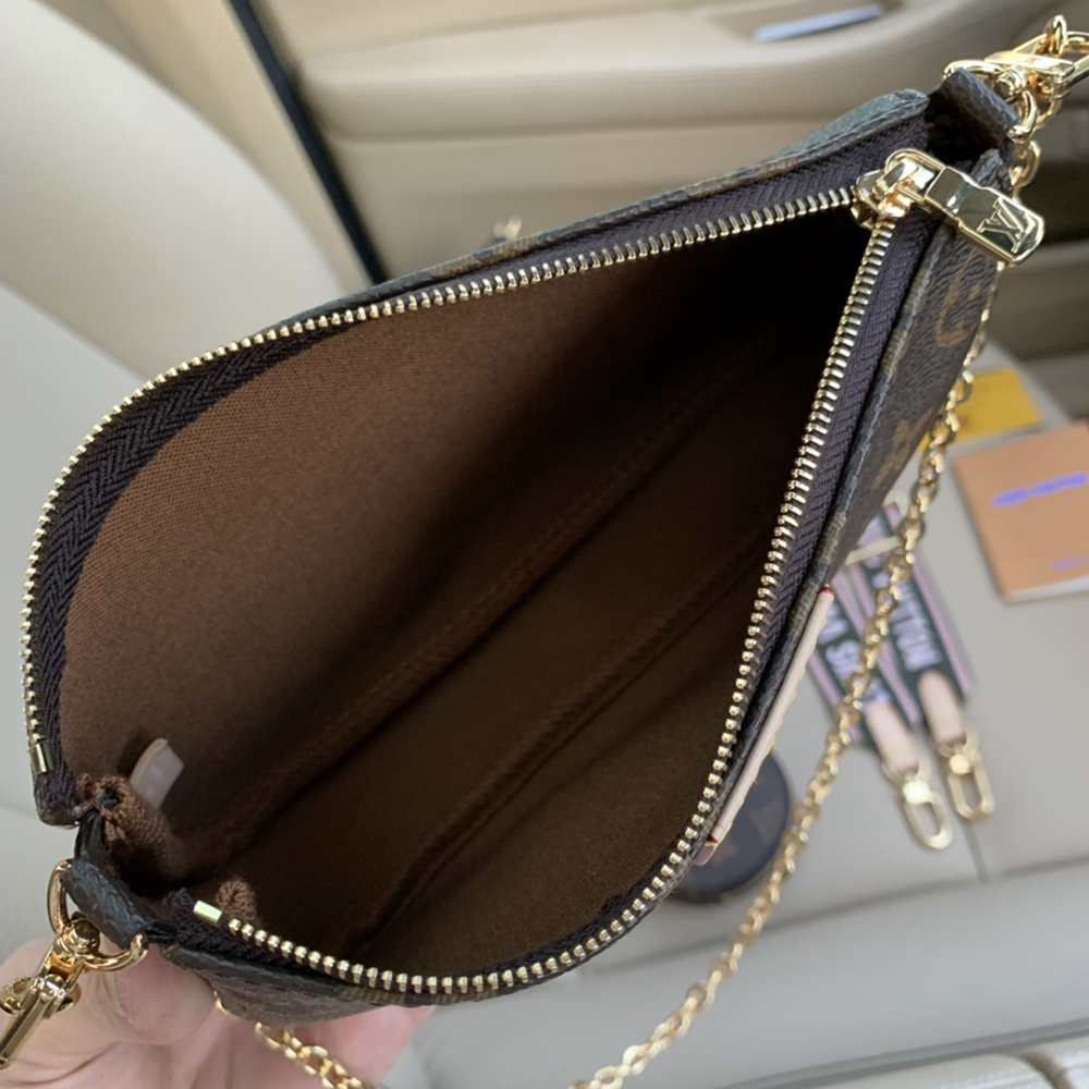 Louis Vuitton Bags M44813 24*16*6cm