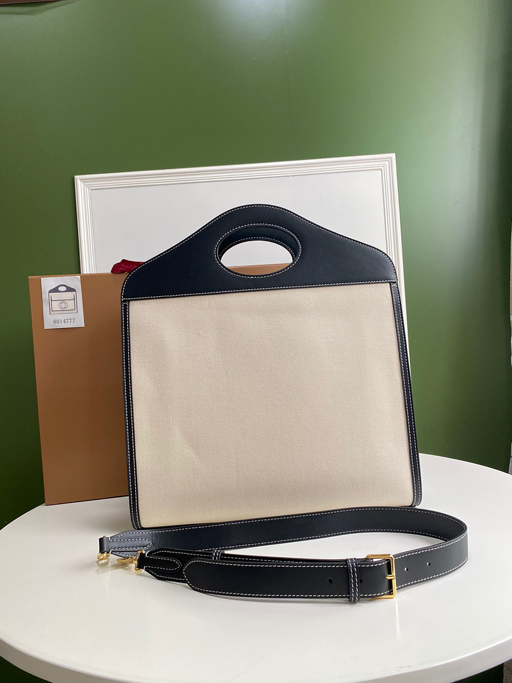 Burberry Bags 5407