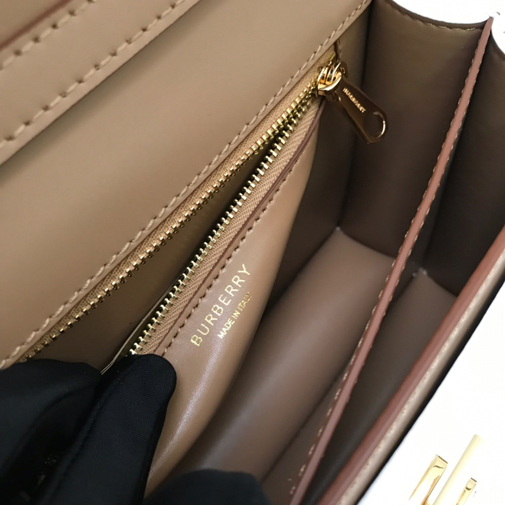 Burberry Bags 750678 21*16*6cm