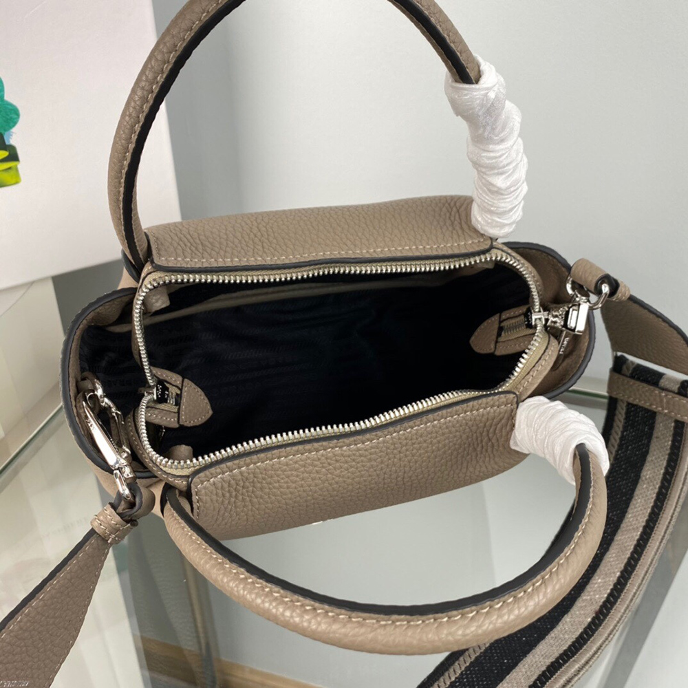Prada Bags 1BC145 23*21*10cm