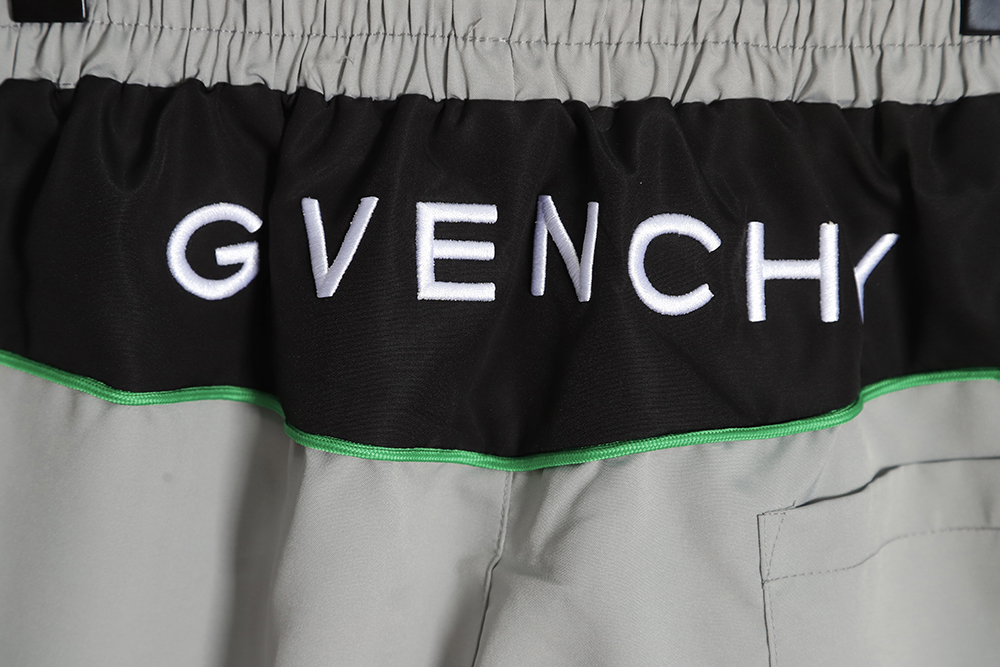 Givenchy23 spring and summer embroidered color contrast stitching shorts