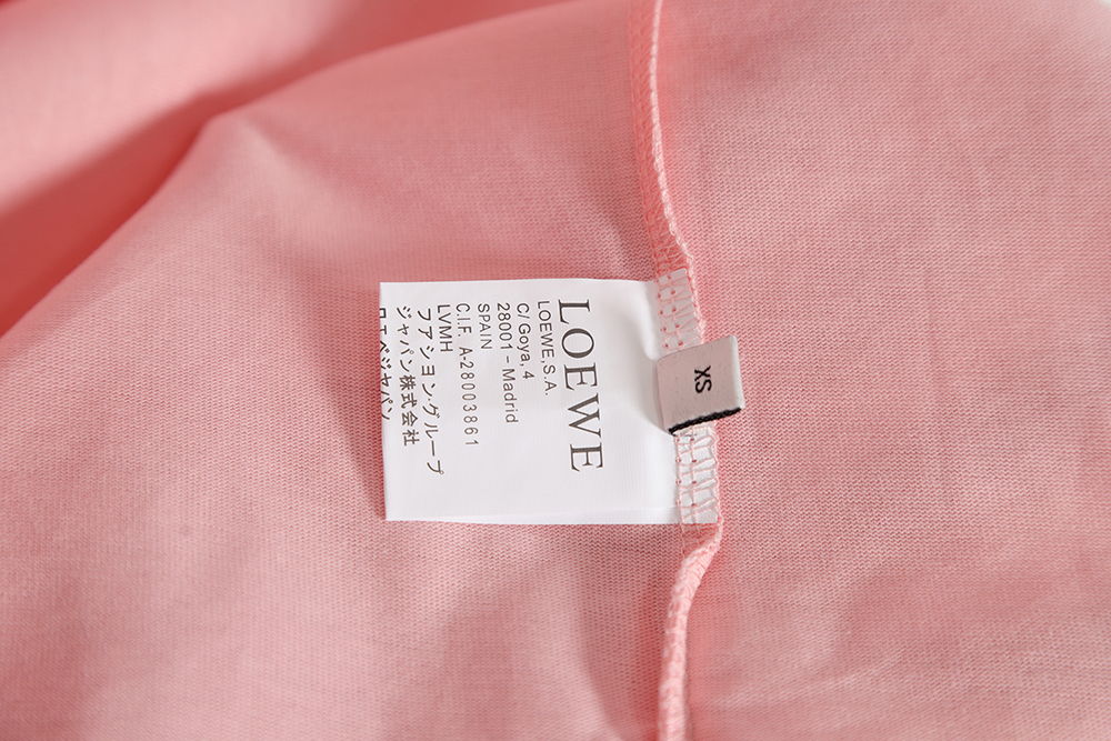 LOEWE Luo Yiwei Valentine's Day limited love short sleeves