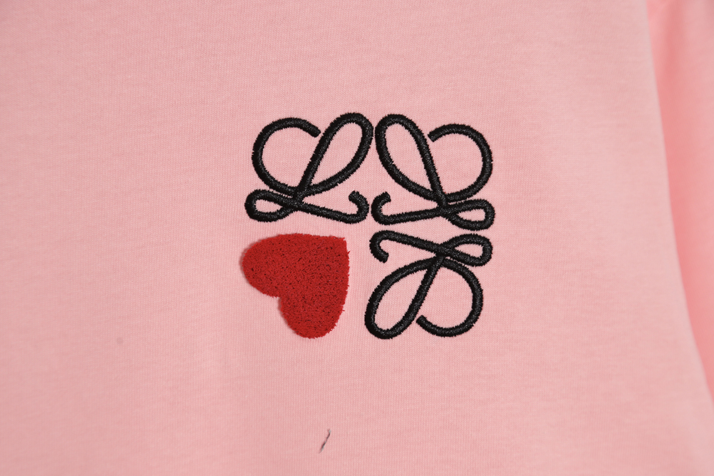 LOEWE Luo Yiwei Valentine's Day limited love short sleeves