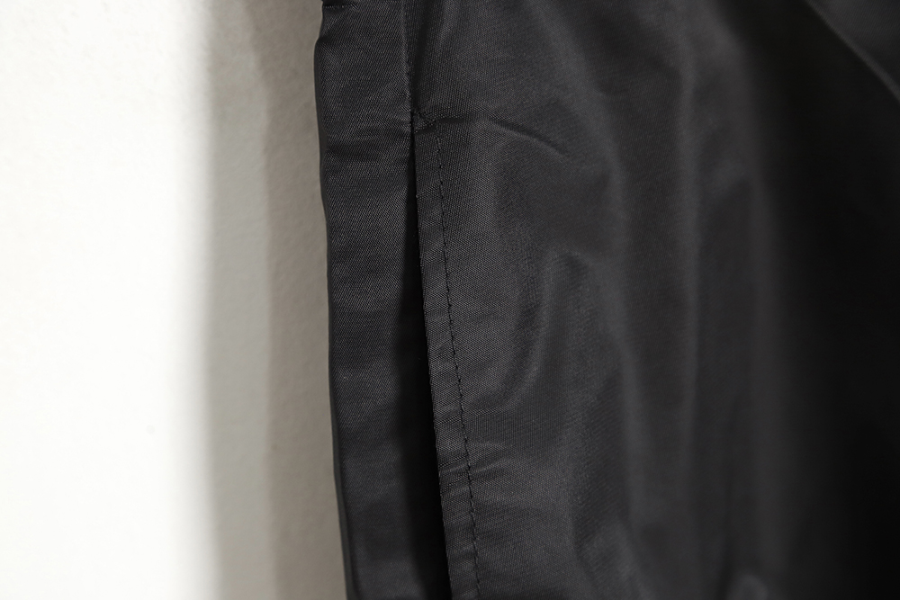 Prada 23SS Double Side Pocket Nylon Cargo Shorts"