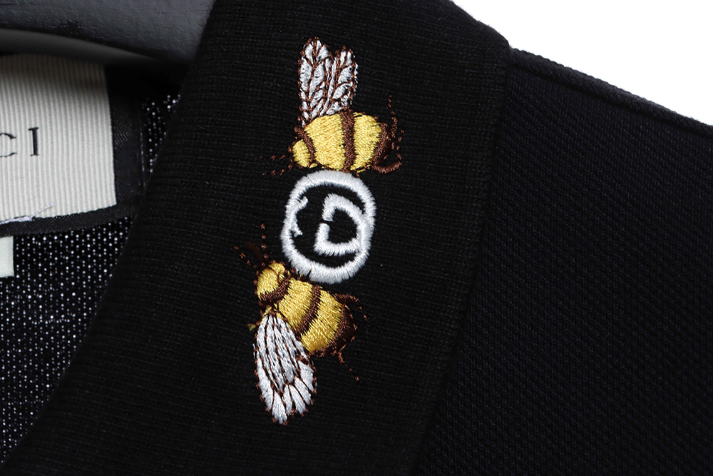 Gucci collar with bee embroidery POLO