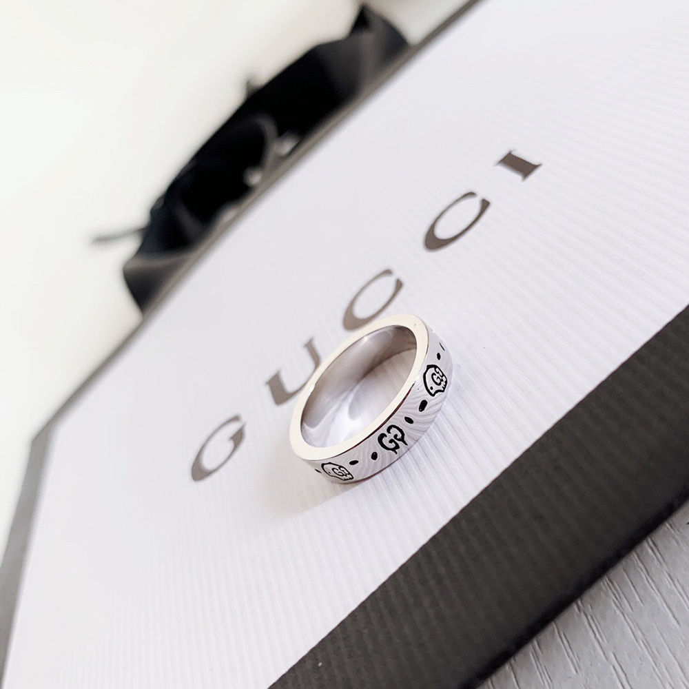 Gucci Ghost rings