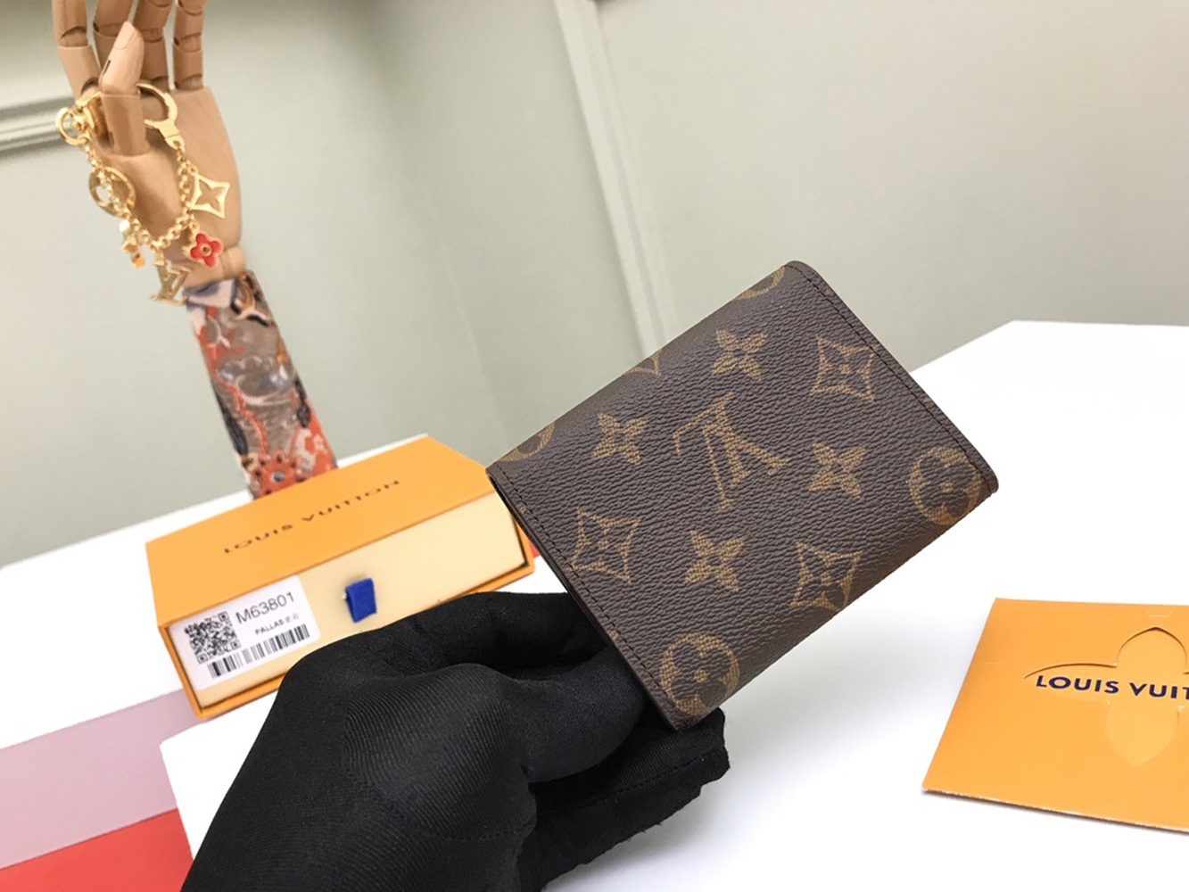 Louis Vuitton Wallets M63801 10.5*8cm
