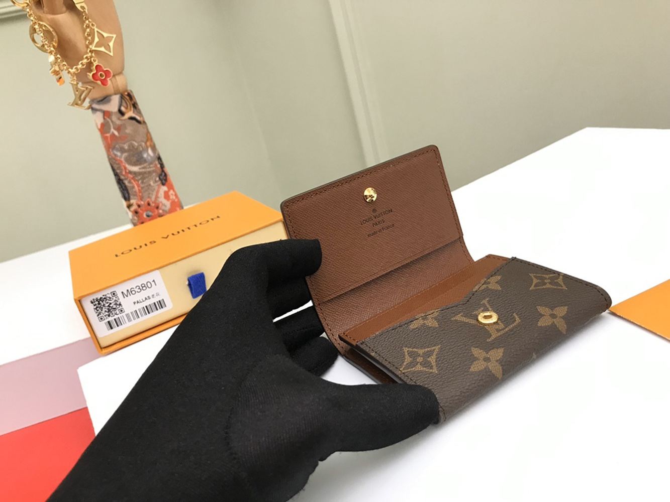 Louis Vuitton Wallets M63801 10.5*8cm