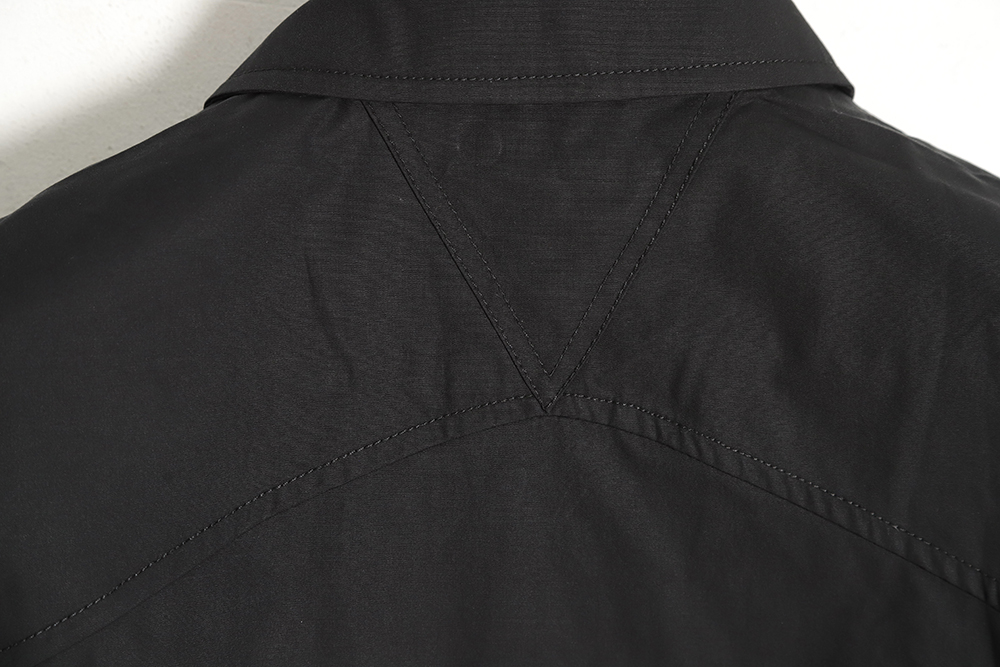 BOTTEGA VENETA BV 23SS chest V standard short-sleeved shirt TSK2