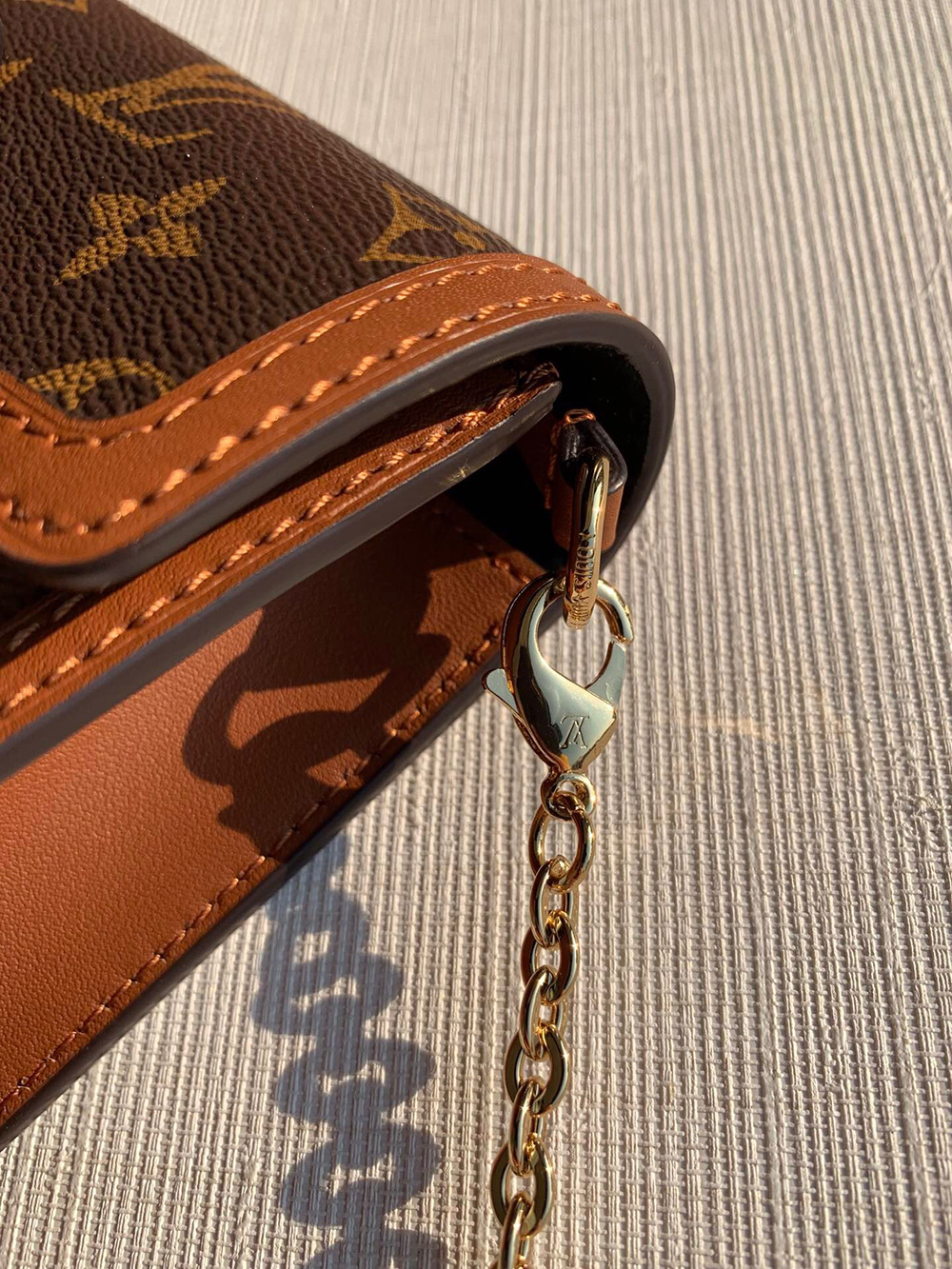 Louis Vuitton Bags M68746 19*12*5cm