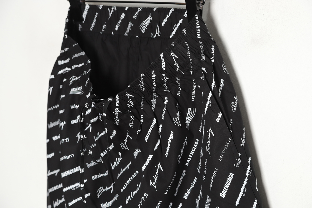 Balenciaga Balenciaga full body logo logo jacquard shorts TSK1