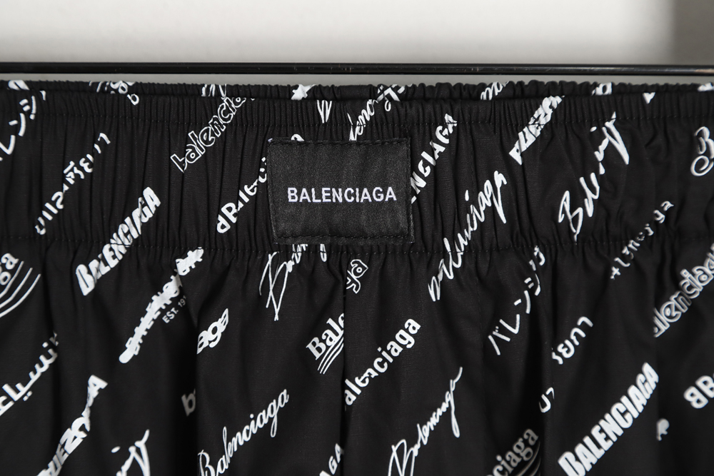 Balenciaga Balenciaga full body logo logo jacquard shorts TSK1