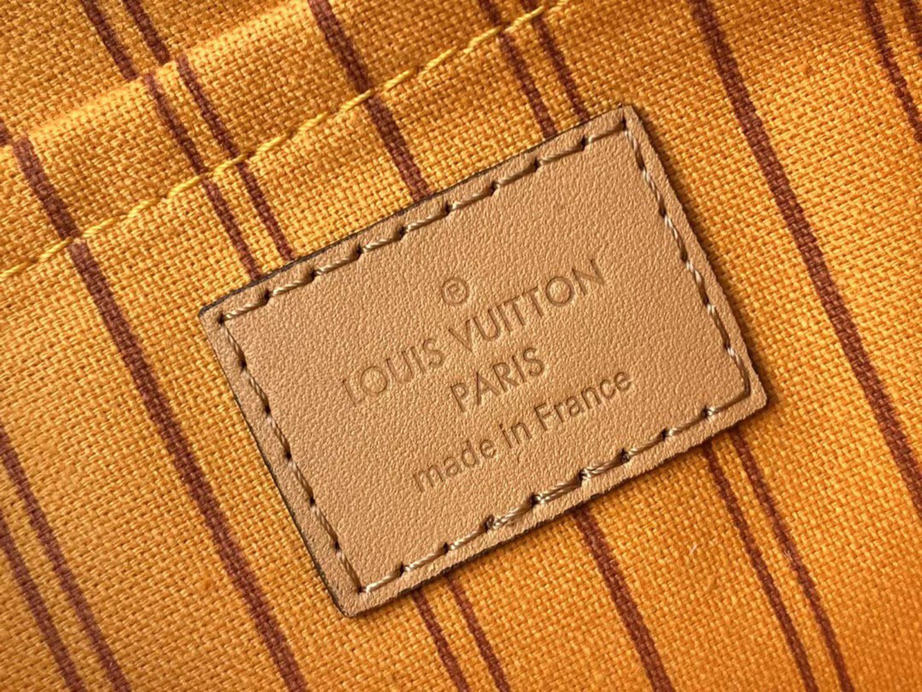 Louis Vuitton Bags N50047 32*29*17cm