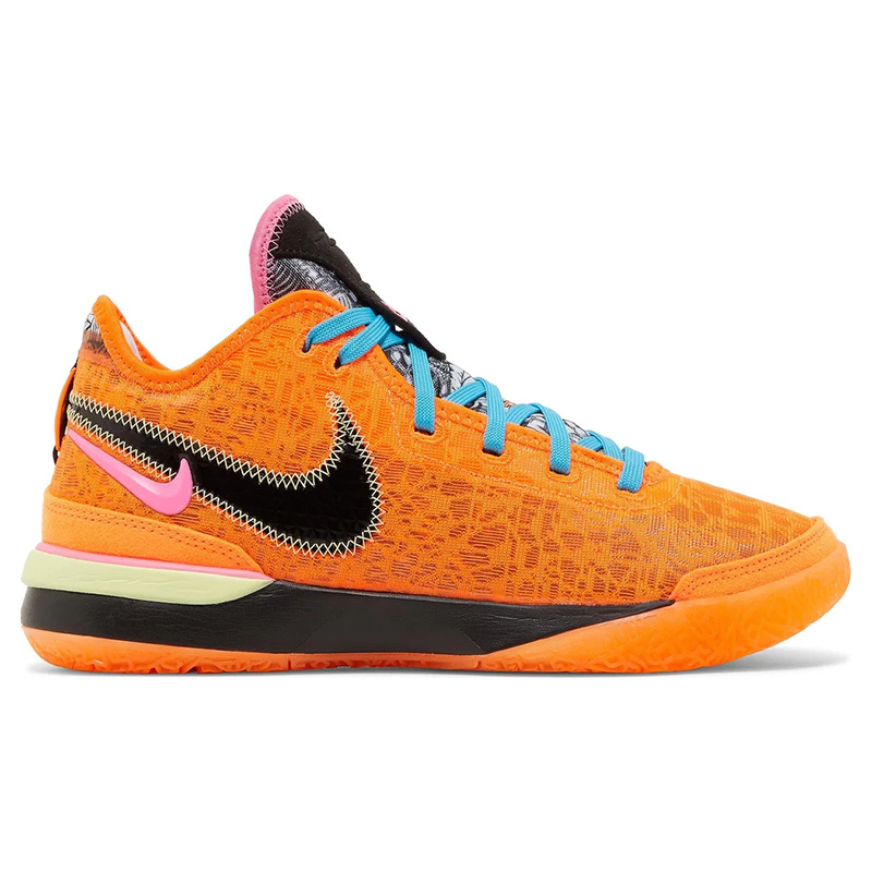 Zoom LeBron NXXT Gen 