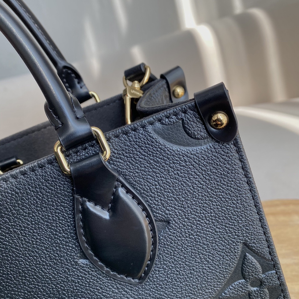 Louis Vuitton Bags 45560M 25*19*11.5cm