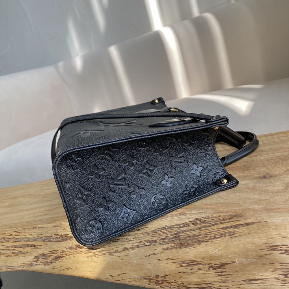 Louis Vuitton Bags 45560M 25*19*11.5cm