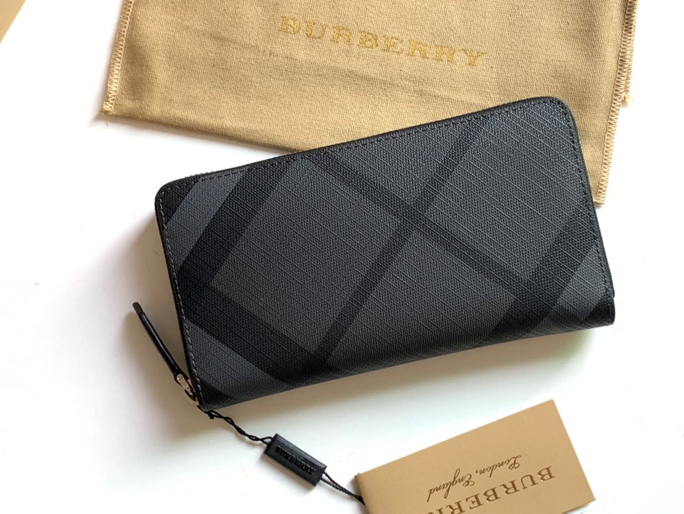 Burberry Wallets 240567 19*10*2.5cm