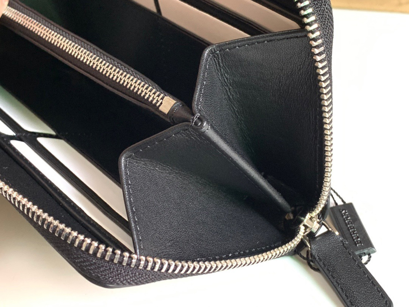 Burberry Wallets 240567 19*10*2.5cm