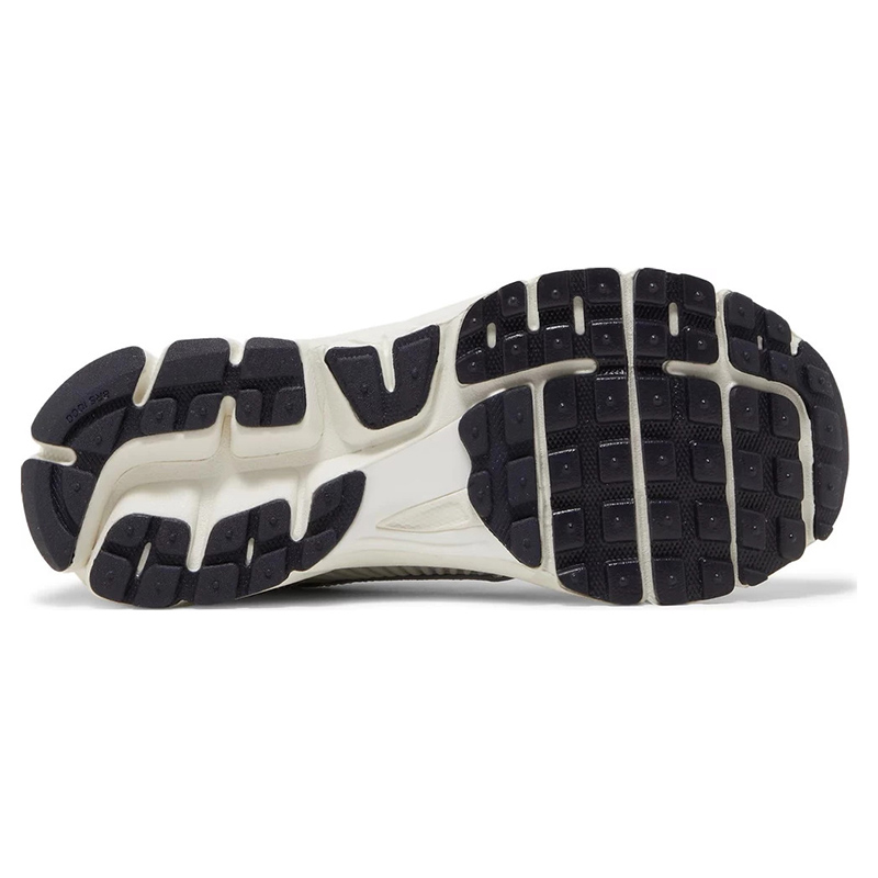 Air Zoom Vomero 5 ''Photon Dust Metallic Silver''