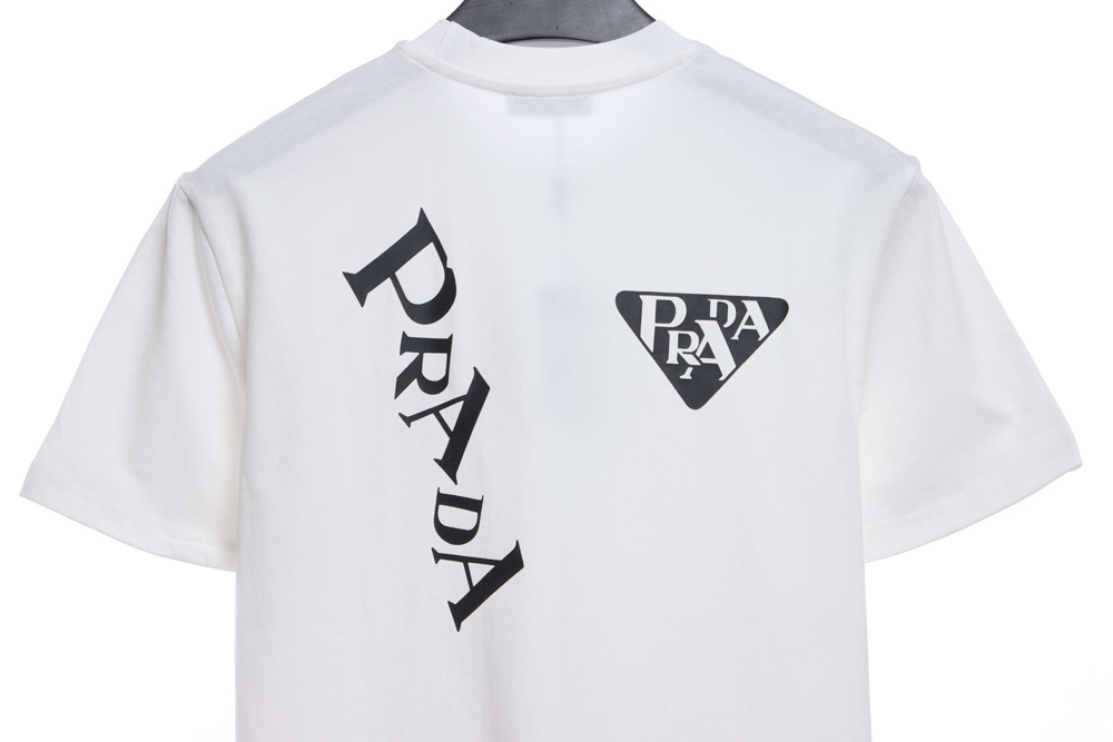 Prada triangle letter print short sleeve TSK1