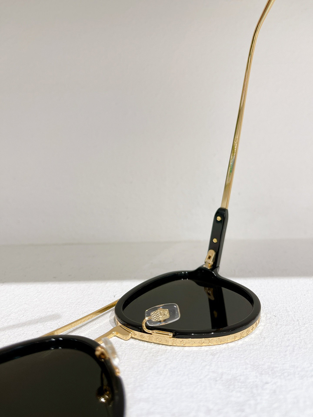 Louis Vuitton eyeglasses Z 1494U