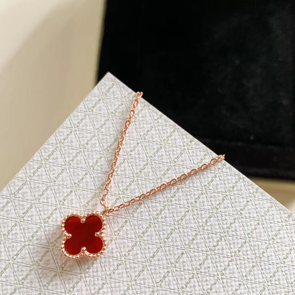 Van Cleef & Arpels Necklaces