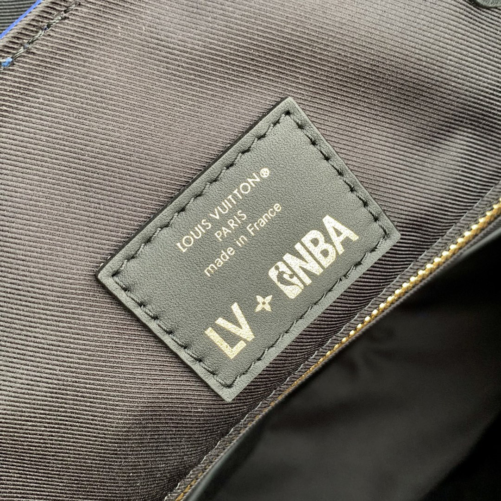 Louis Vuitton Bags M21104 38*44*21cm