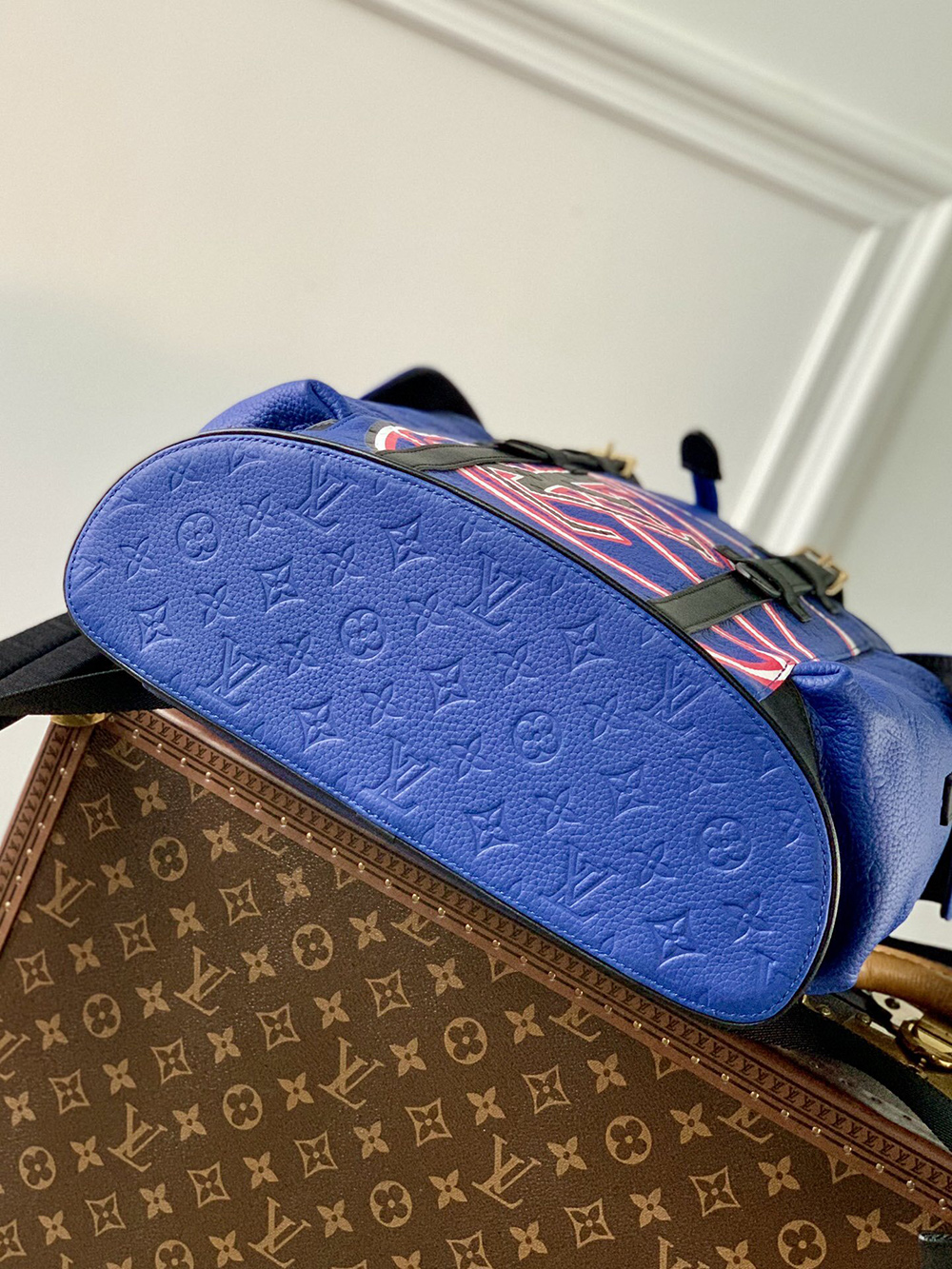 Louis Vuitton Bags M21104 38*44*21cm