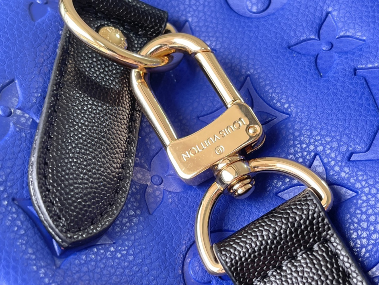 Louis Vuitton Bags M21105 55*31*26cm