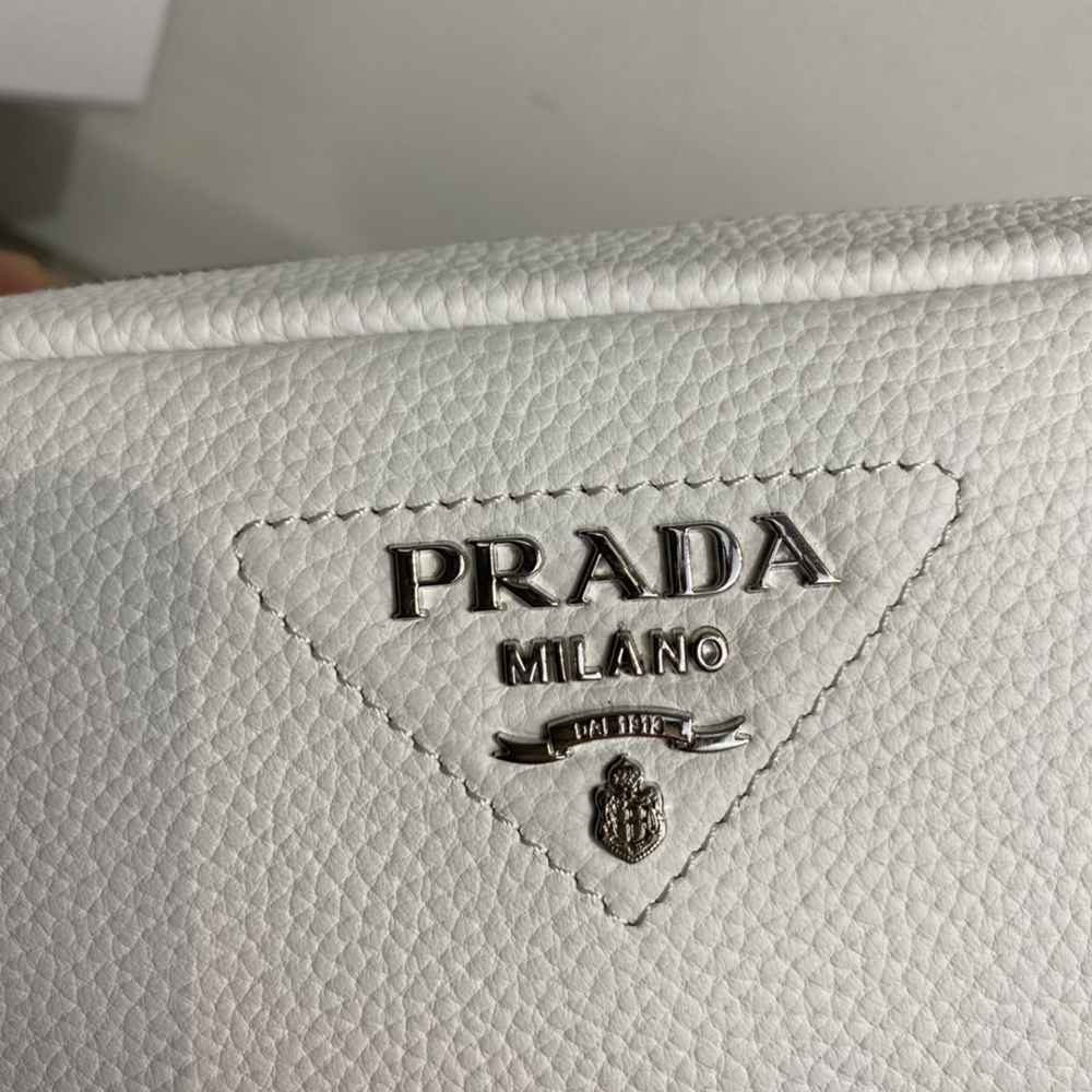 Prada Bags 1BH082 22*14*8cm