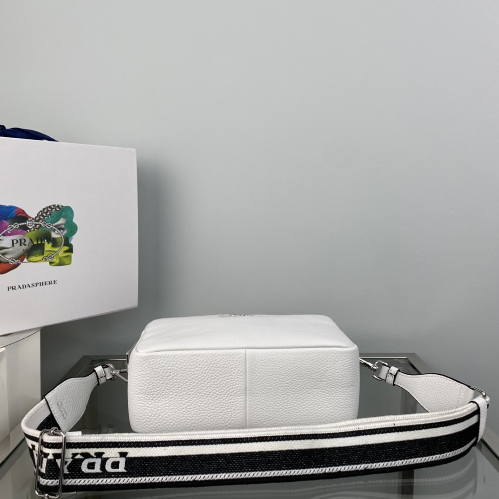 Prada Bags 1BH082 22*14*8cm