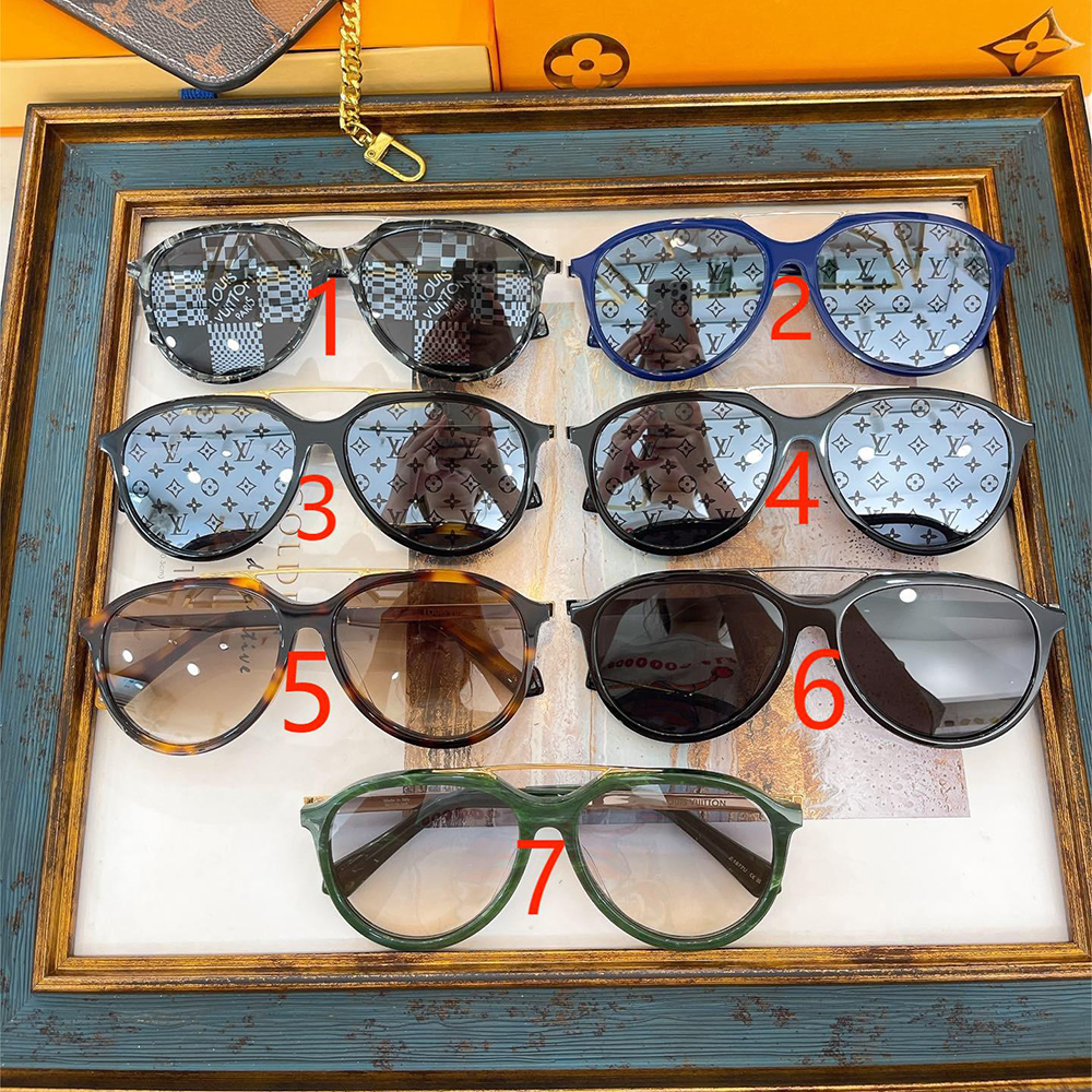 Louis Vuitton eyeglasses Z1877U