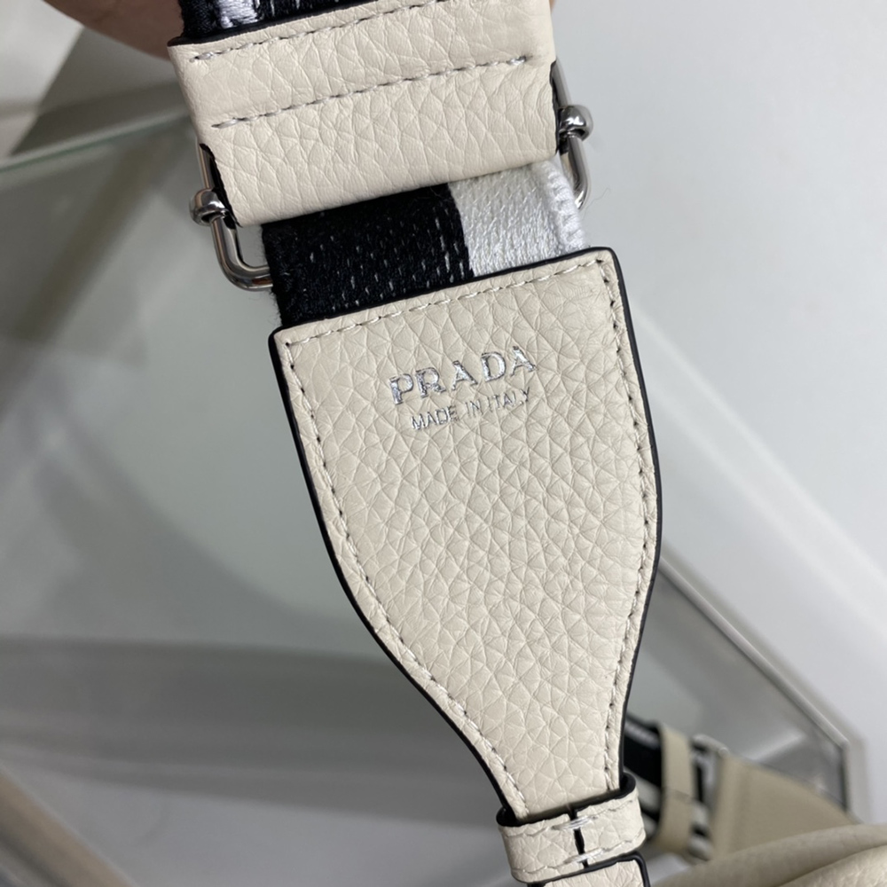 Prada Bags 1BH082 22*14*8cm