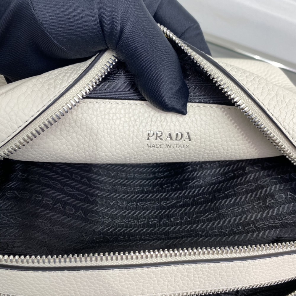 Prada Bags 1BH082 22*14*8cm