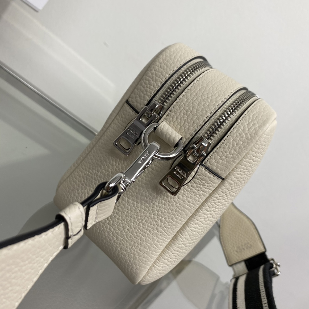 Prada Bags 1BH082 22*14*8cm