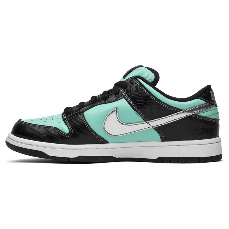 Diamond Supply Co. x Dunk Low Pro SB