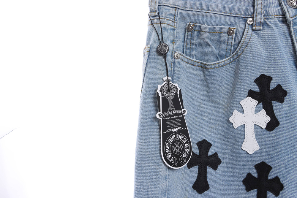Crowe Heart Patch Cropped Denim Shorts