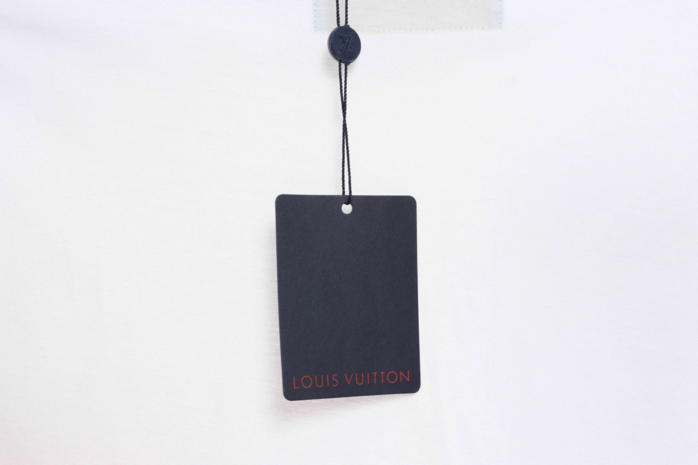 LV chest green pocket letters short sleeves
