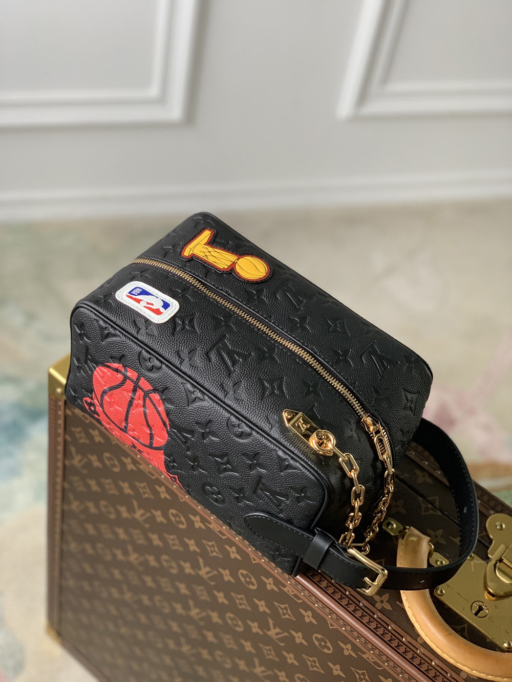 Louis Vuitton Bags M58515 15*24*15cm