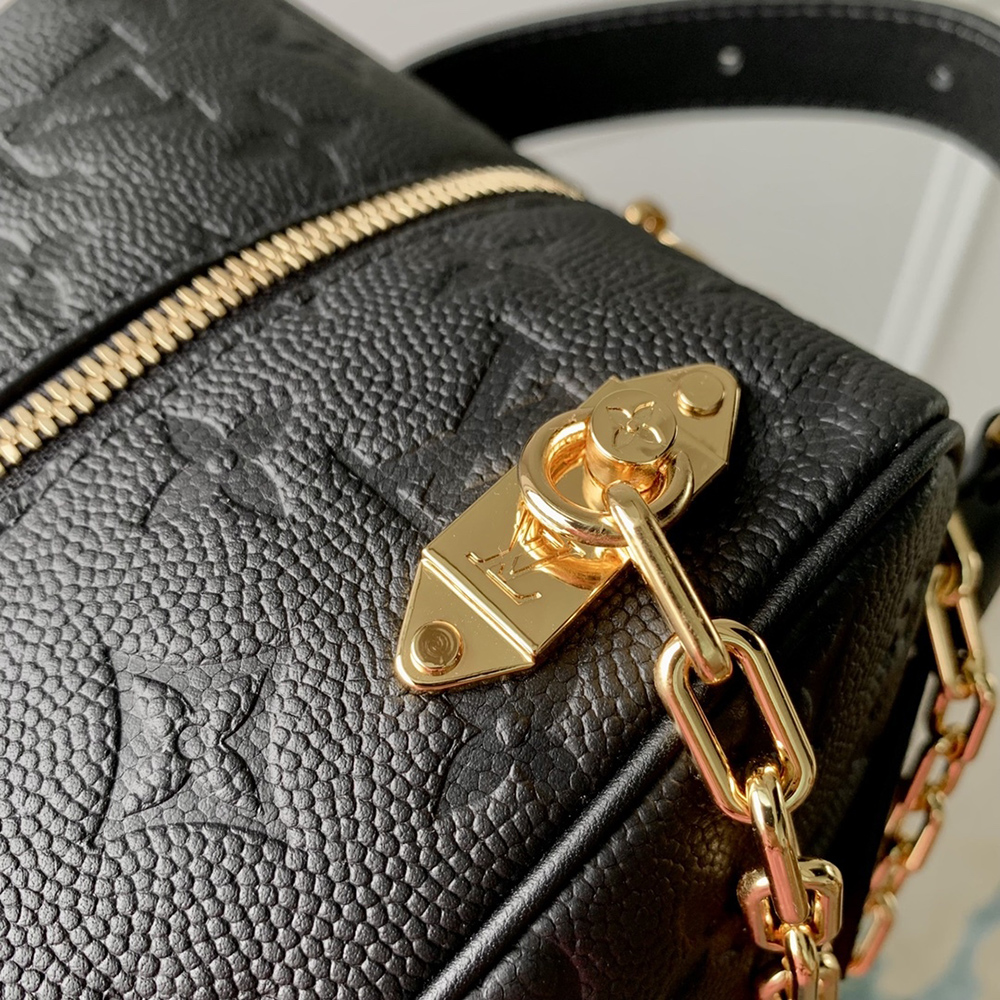 Louis Vuitton Bags M58515 15*24*15cm