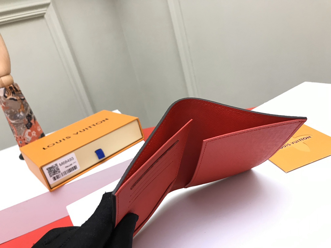Louis Vuitton Wallets M68493 10*14*2.5cm