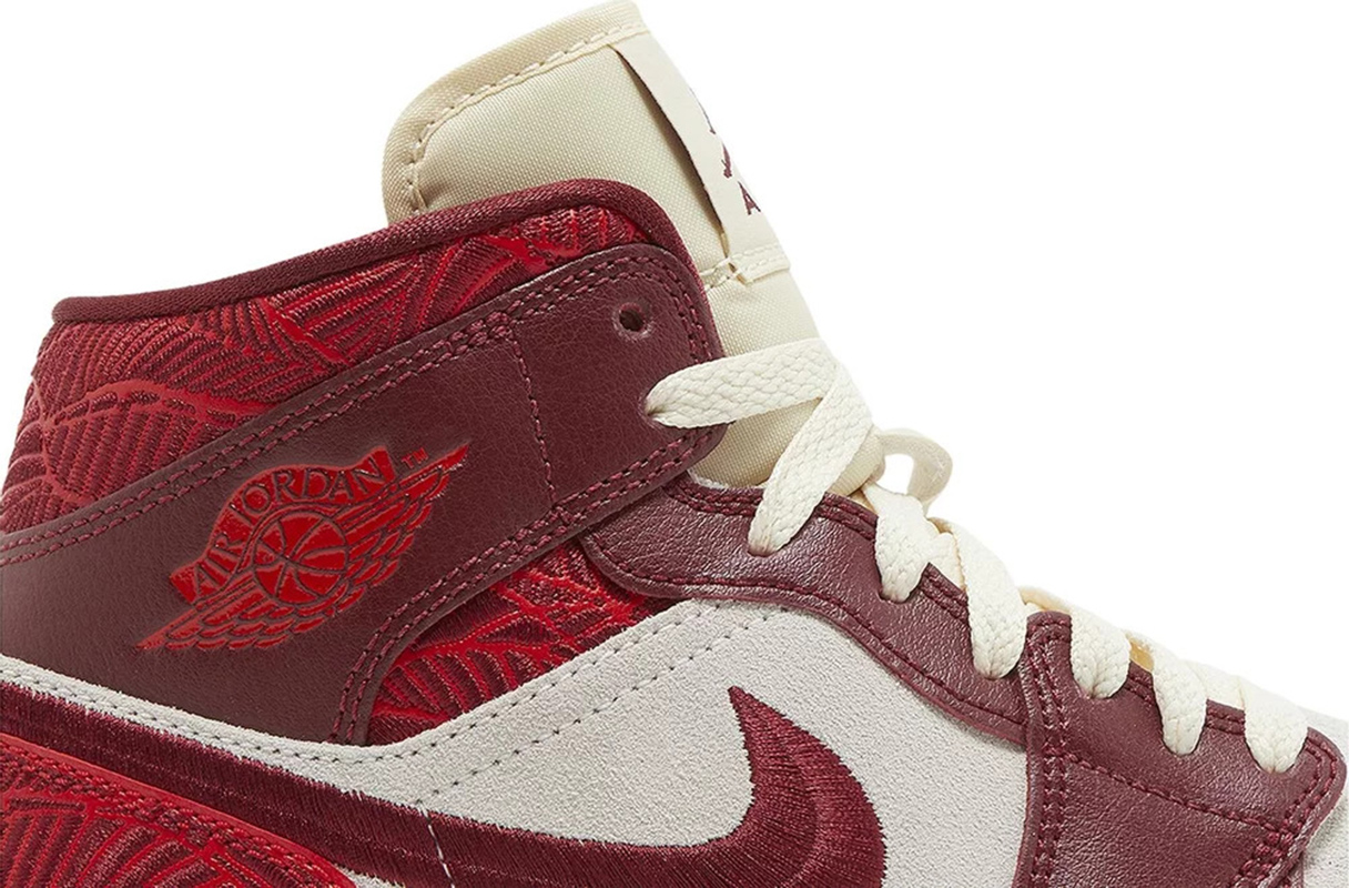 Air Jordan 1 Mid SE 